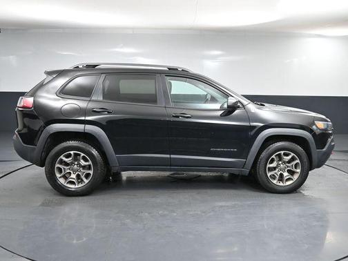2020 Jeep Cherokee Trailhawk