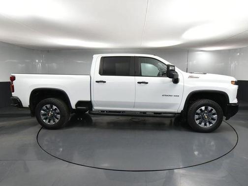 2024 Chevrolet Silverado 2500 Custom