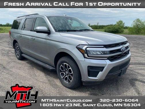 Iconic Silver Metallic 2024 Ford Expedition Max XLT