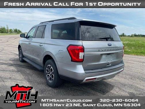 Iconic Silver Metallic 2024 Ford Expedition Max XLT