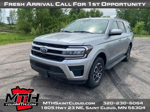 Iconic Silver Metallic 2024 Ford Expedition Max XLT