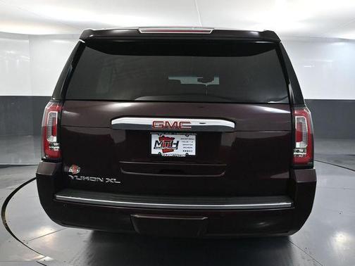 2017 GMC Yukon XL Denali