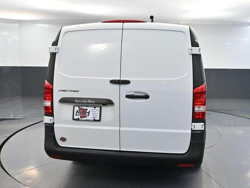 2023 Mercedes-Benz Metris Base
