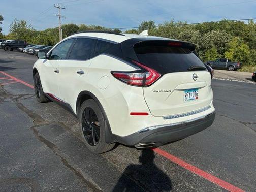 White 2017 Nissan Murano Platinum