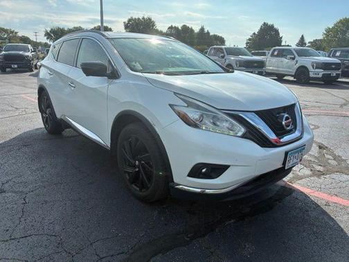 White 2017 Nissan Murano Platinum