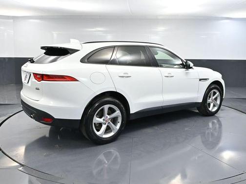 2018 Jaguar F-PACE 25t Premium