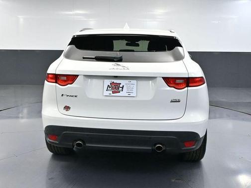 2018 Jaguar F-PACE 25t Premium