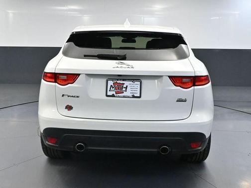 Polaris White 2017 Jaguar F-PACE 35t Prestige
