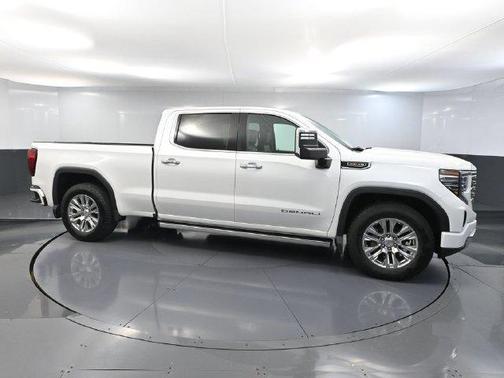 White Frost Tri-Coat 2023 GMC Sierra 1500 Denali