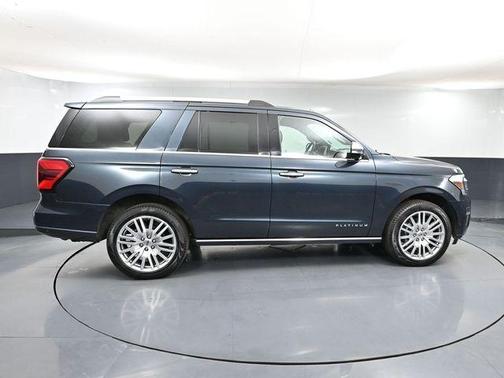 2024 Ford Expedition Platinum
