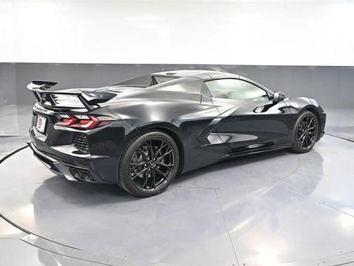 2025 Chevrolet Corvette Stingray w/1LT