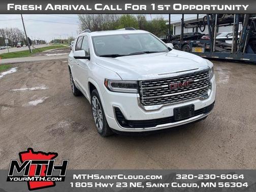 2023 GMC Acadia Denali
