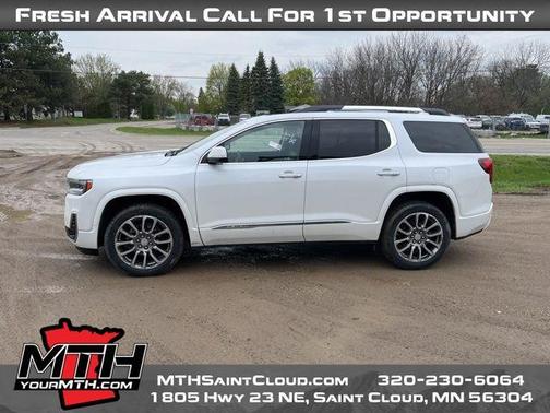 2023 GMC Acadia Denali