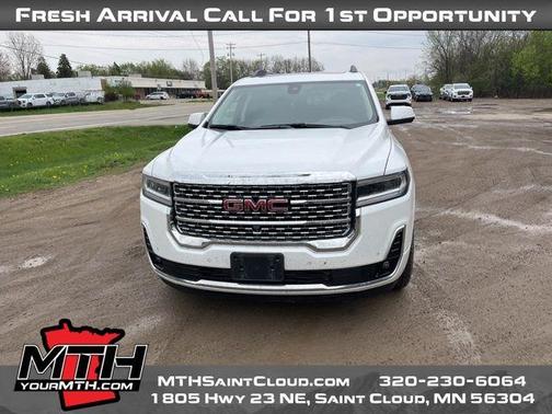 2023 GMC Acadia Denali