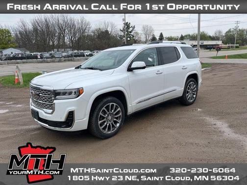 2023 GMC Acadia Denali
