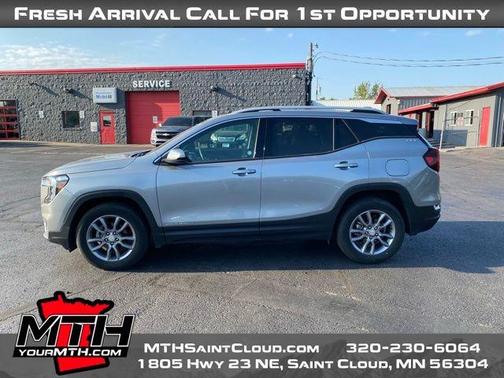 2024 GMC Terrain SLT