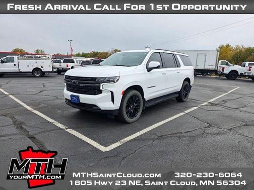 2022 Chevrolet Suburban RST