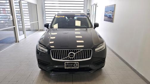 2022 Volvo XC90 T6 AWD Momentum 7 Seater