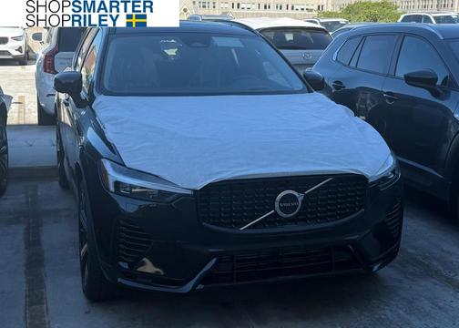 2025 Volvo XC60 Plug-In Hybrid T8 Ultra