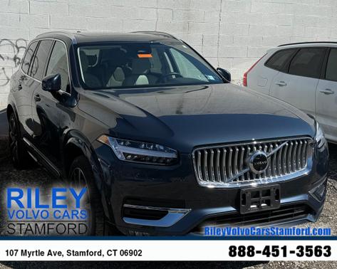 2023 Volvo XC90 B5 AWD Plus