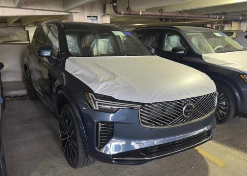 2026 Volvo XC90 B6 Plus 6-Seater