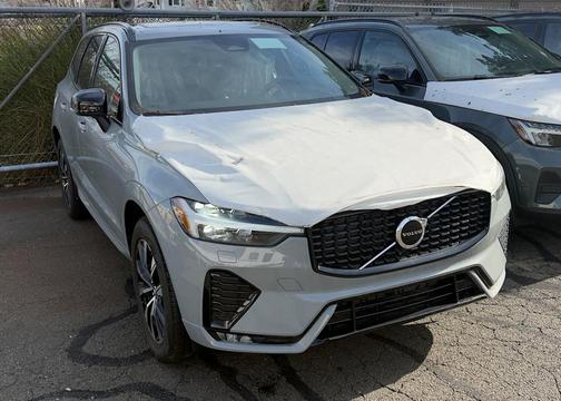 2025 Volvo XC60 B5 Core
