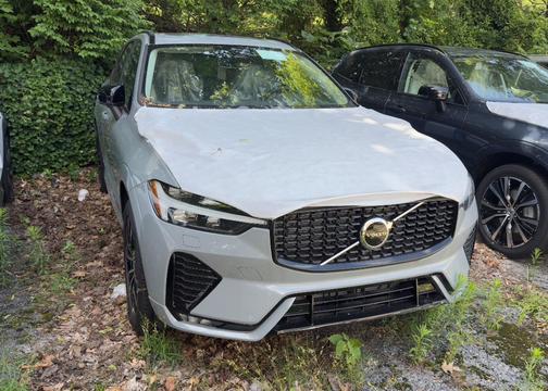 2025 Volvo XC60 B5 Core