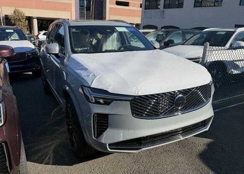 2026 Volvo XC90 B6 Plus 6-Seater