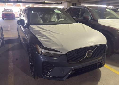 2025 Volvo XC60 B5 Core