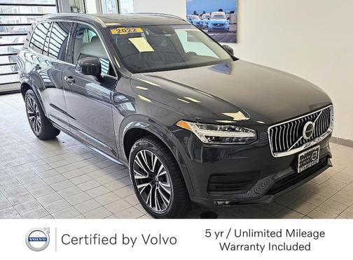 2022 Volvo XC90 T6 Momentum 7 Passenger