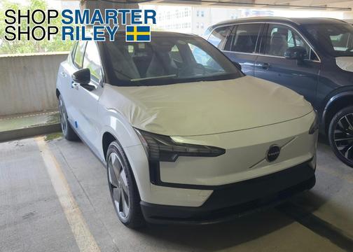 2025 Volvo EX30 Twin Motor Plus