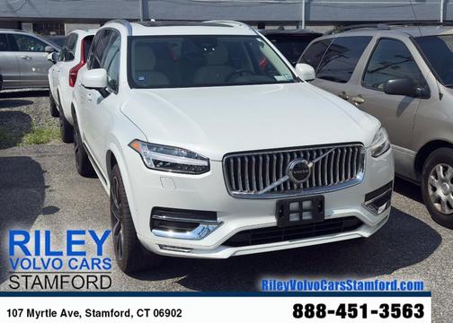 2024 Volvo XC90 B6 Plus Bright Theme 7-Seater