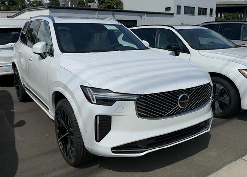 2026 Volvo XC90 B6 Plus 7-Seater