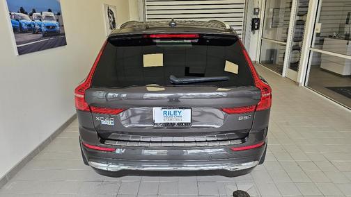 2022 Volvo XC60 B5 Inscription