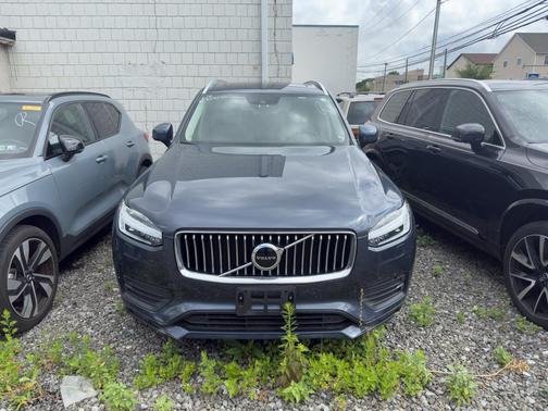 2022 Volvo XC90 T6 Momentum 6 Passenger