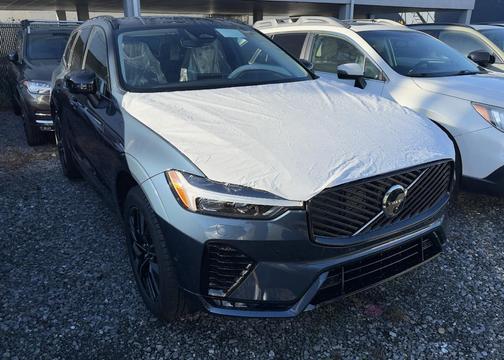 2026 Volvo XC60 B5 Plus