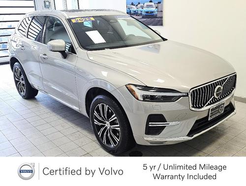 2022 Volvo XC60 B6 Inscription