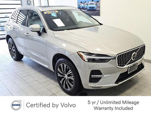 2022 Volvo XC60 B6 Inscription