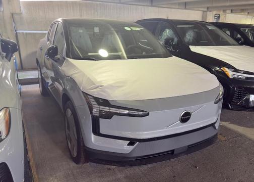 2025 Volvo EX30 Twin Motor Plus