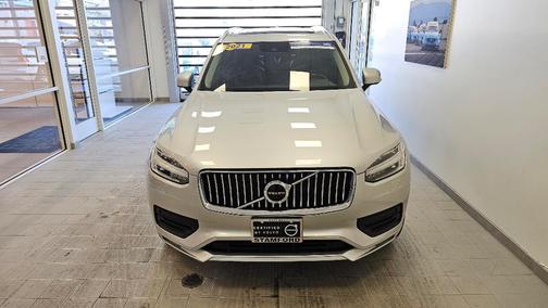 2021 Volvo XC90 T6 Momentum 6 Passenger