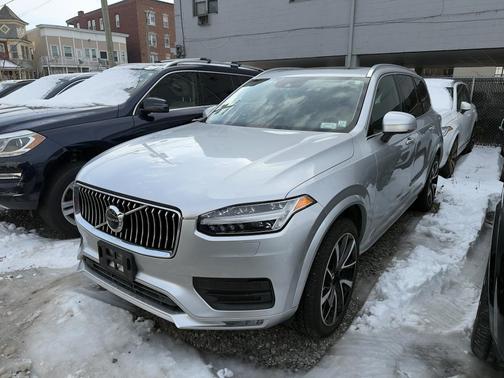 2021 Volvo XC90 T6 Momentum 6 Passenger