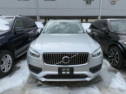 2021 Volvo XC90 T6 Momentum 6 Passenger