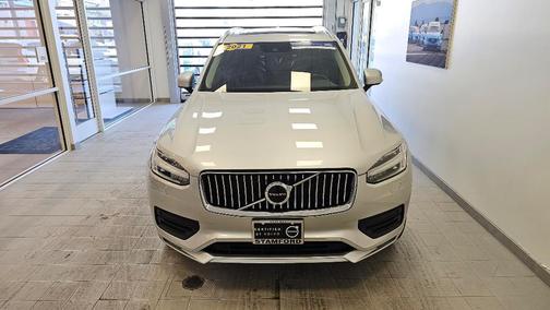 2021 Volvo XC90 T6 Momentum 6 Passenger