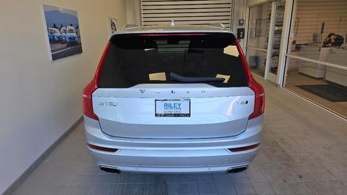 2021 Volvo XC90 T6 Momentum 6 Passenger