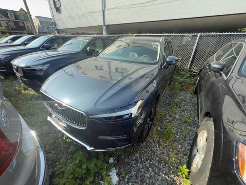 2022 Volvo XC60 B5 Inscription