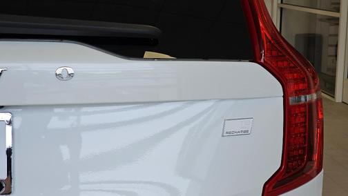 2022 Volvo XC90 Recharge Plug-In Hybrid T8 R-Design Extended Range 7P
