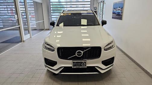 2022 Volvo XC90 Recharge Plug-In Hybrid T8 R-Design Extended Range 7P