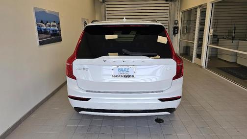 2022 Volvo XC90 Recharge Plug-In Hybrid T8 R-Design Extended Range 7P