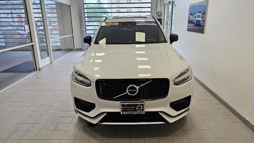 2022 Volvo XC90 Recharge Plug-In Hybrid T8 R-Design Extended Range 7P