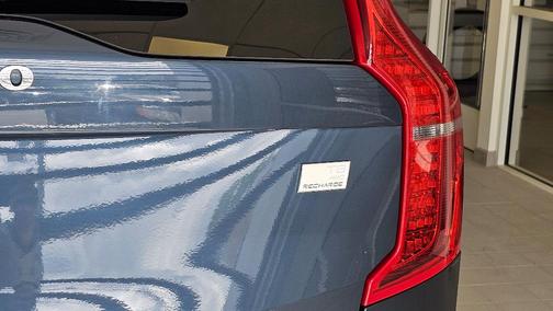 2022 Volvo XC90 Recharge Plug-In Hybrid T8 Inscription Expression 6 Passenger